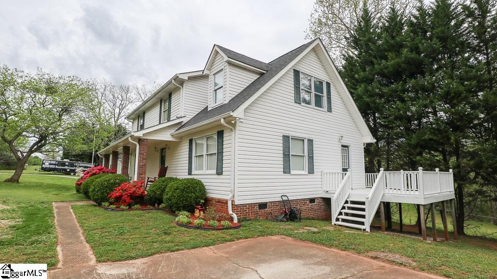 247 Lindsey Bridge Road Taylors, SC 29687 - Photo 2 of 36 Gallery Image 2