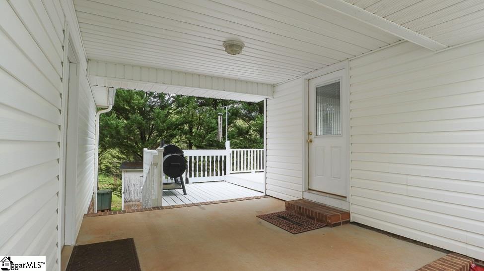 247 Lindsey Bridge Road Taylors, SC 29687 - Photo 32 of 36 Gallery Image 32