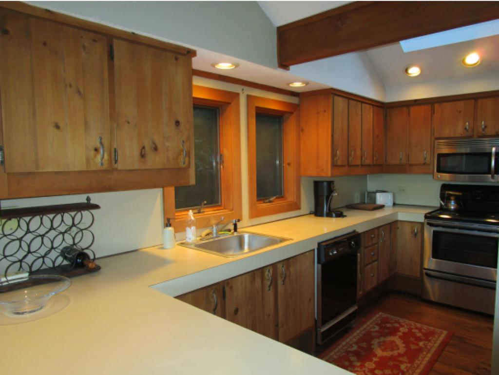 1295 Salt Ash Road Plymouth, VT 05056 - Photo 8 of 20 Gallery Image 8