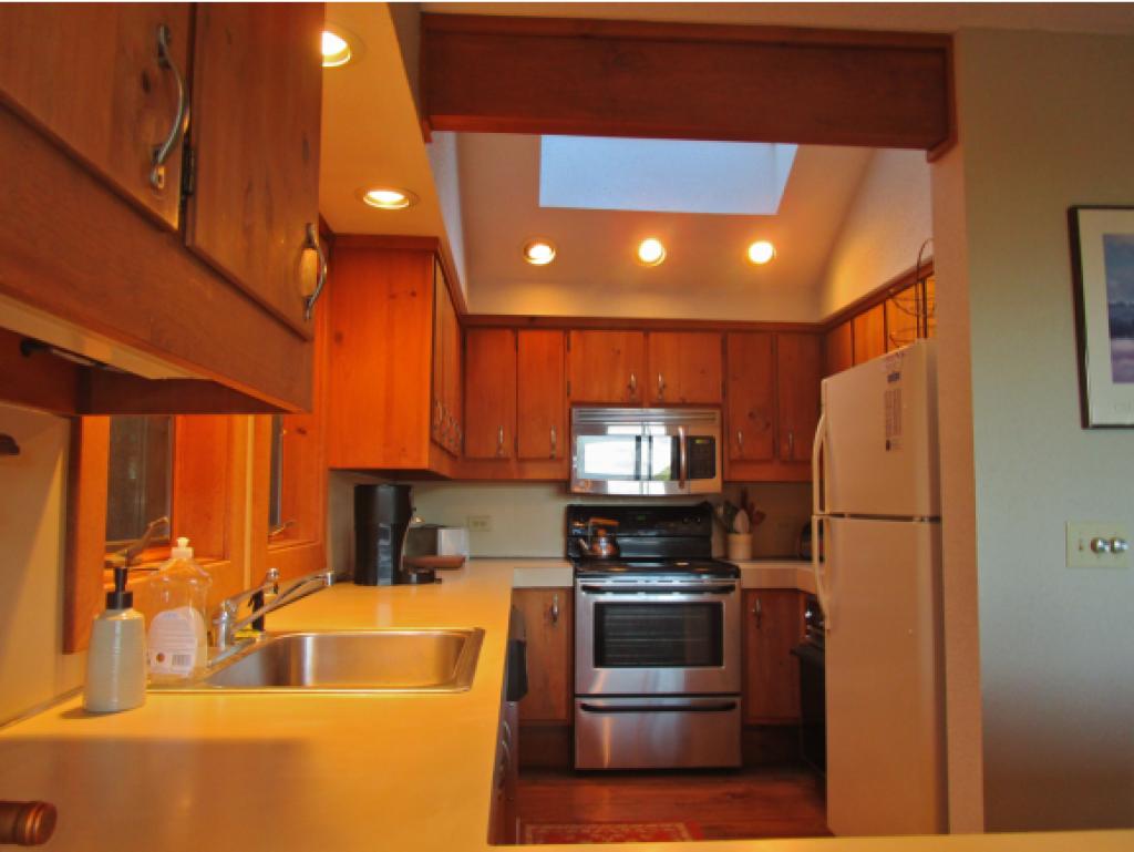 1295 Salt Ash Road Plymouth, VT 05056 - Photo 9 of 20 Gallery Image 9