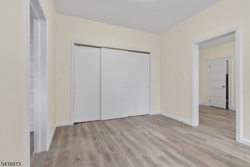 33 Delaware Street Elizabeth Port, NJ 07206 - Photo 26 of 43