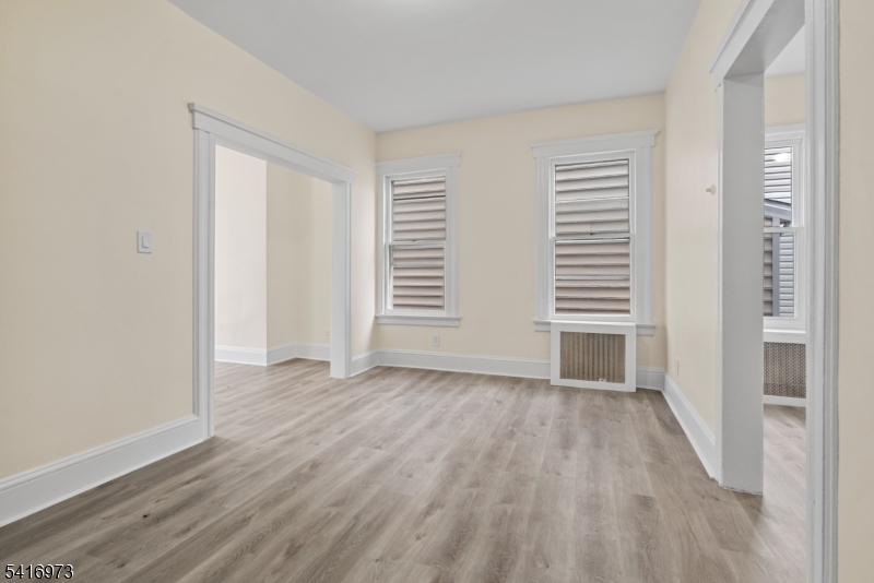 33 Delaware Street Elizabeth Port, NJ 07206 - Photo 27 of 43