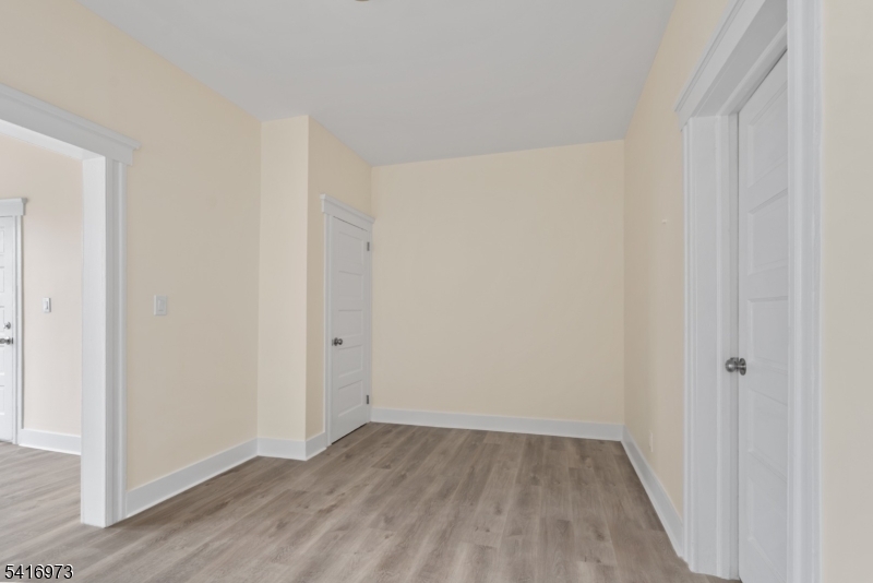 33 Delaware Street Elizabeth Port, NJ 07206 - Photo 38 of 43