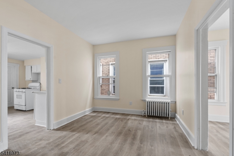 33 Delaware Street Elizabeth Port, NJ 07206 - Photo 40 of 43