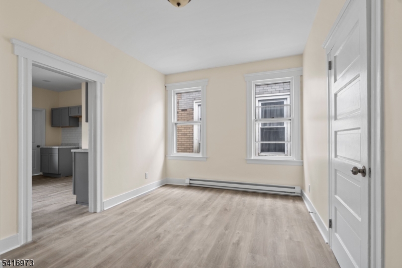 33 Delaware Street Elizabeth Port, NJ 07206 - Photo 10 of 43