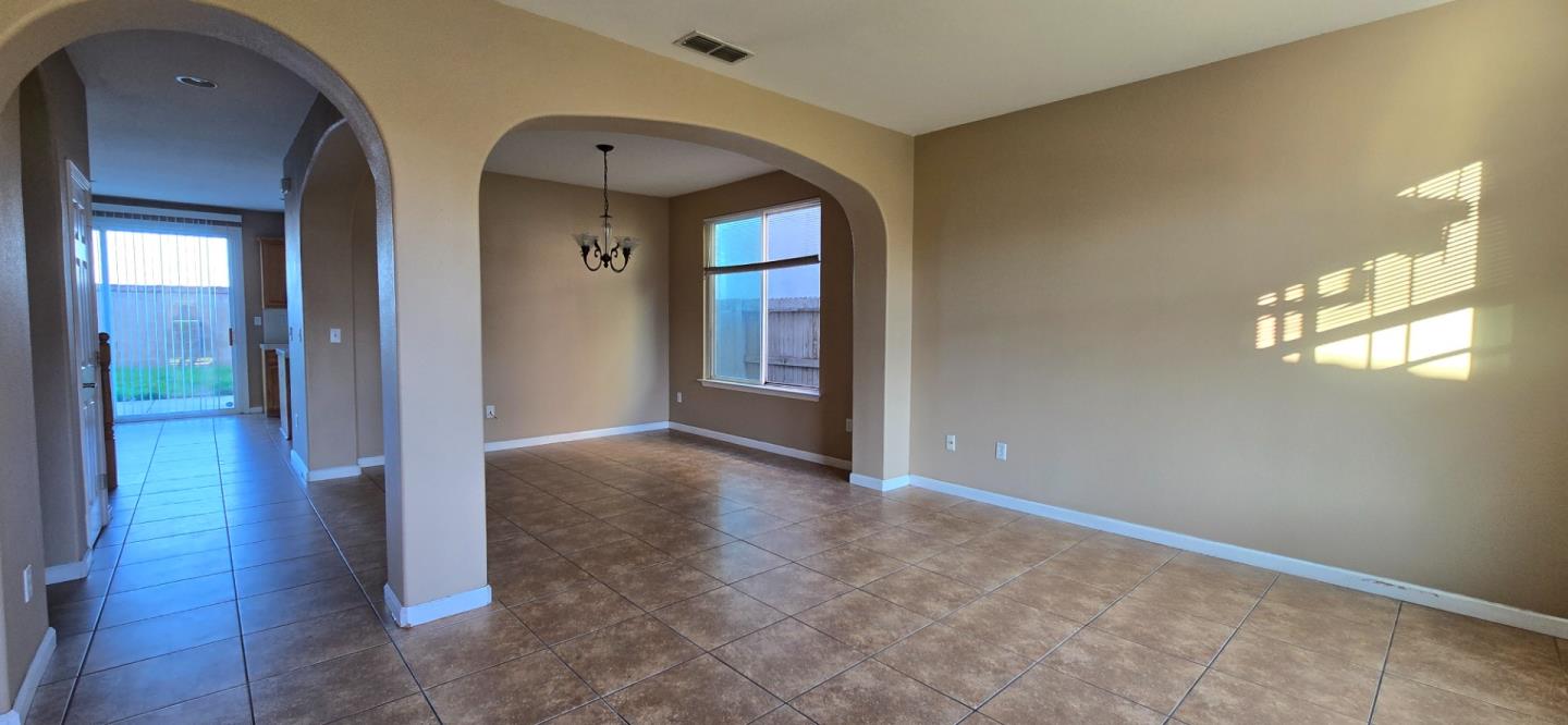 2011 Evening Street Stockton, CA 95209 - Photo 9 of 20