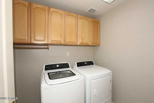 $2,995 | 15626 North 13th Avenue, Phoenix, AZ 85023