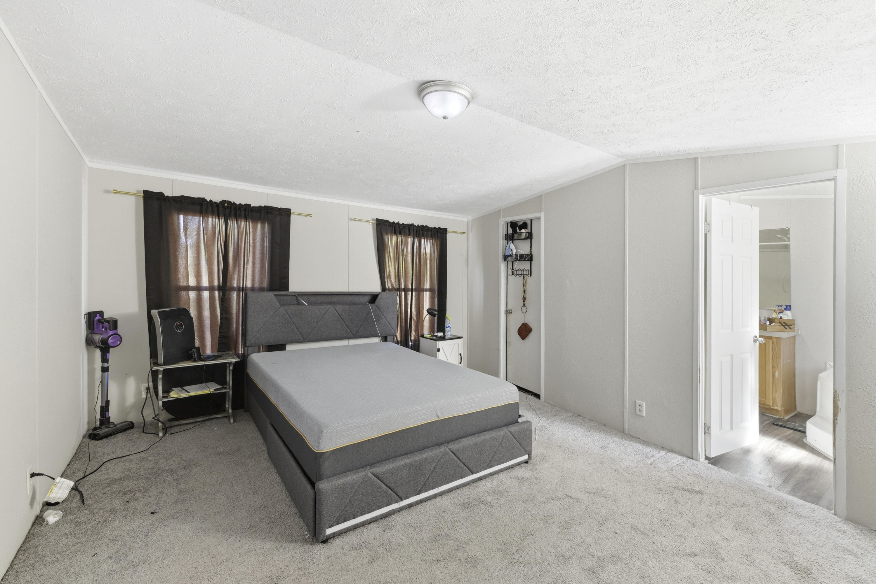 525 Hendrix Mill Road Estill, SC 29918 - Photo 4 of 24 Primary Bedroom- 525 Hendrix Mill Rd.