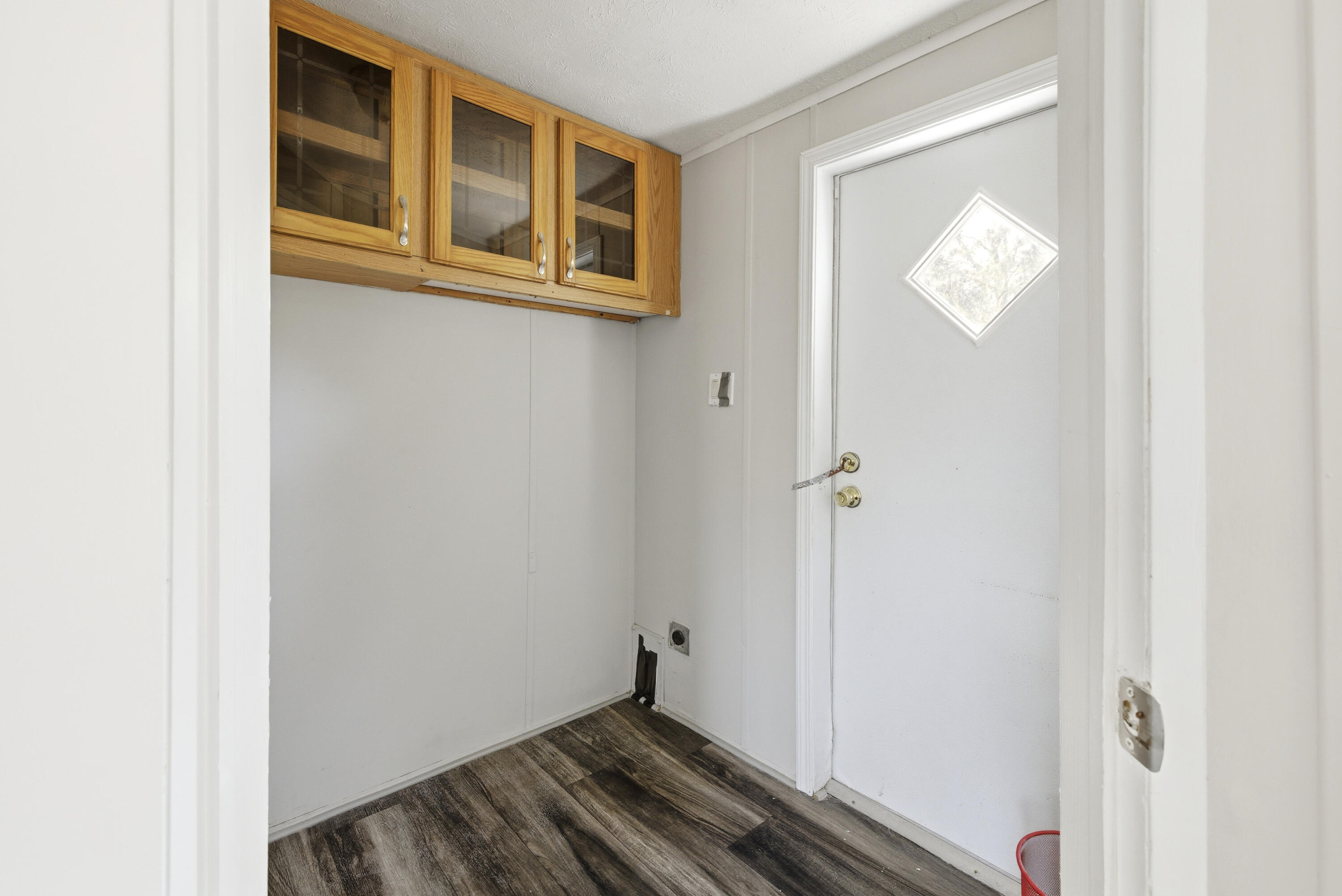 525 Hendrix Mill Road Estill, SC 29918 - Photo 8 of 24 Laundry Room- 525 Hendrix Mill Rd.