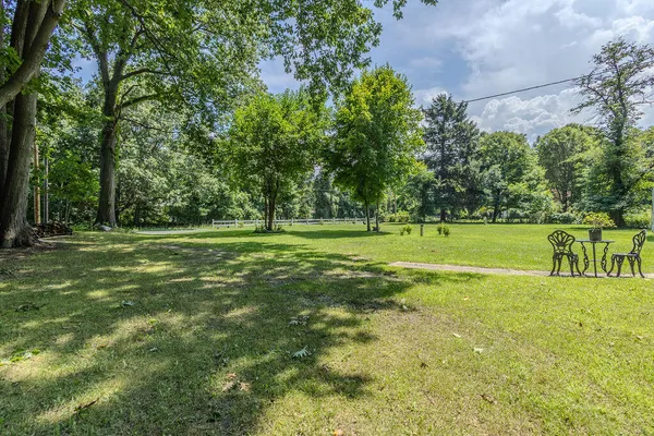 $460,000 | 16002 Lakeside Road, Union Pier, MI 49129