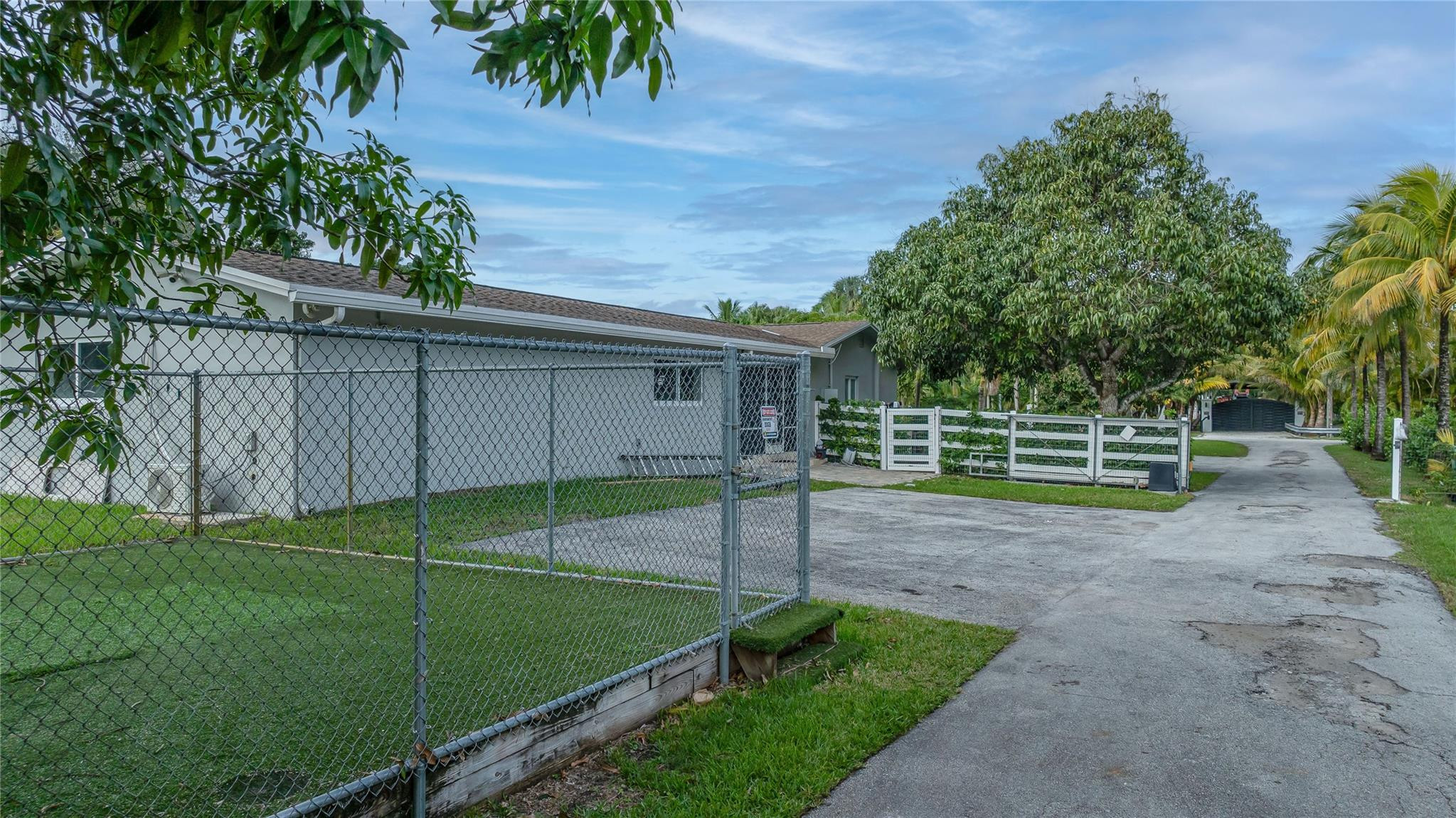 18100 Southwest 66th Street Southwest Ranches, FL 33331 - Photo 17 of 61 Photo 17