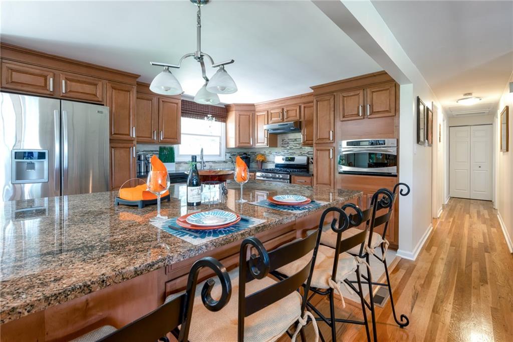 1880 Redcoach Road Allison Park, PA 15101 - Photo 4 of 25 Gallery Image 4