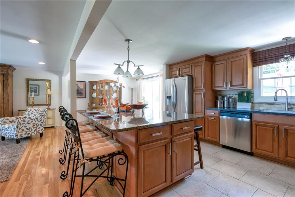 1880 Redcoach Road Allison Park, PA 15101 - Photo 6 of 25 Gallery Image 6