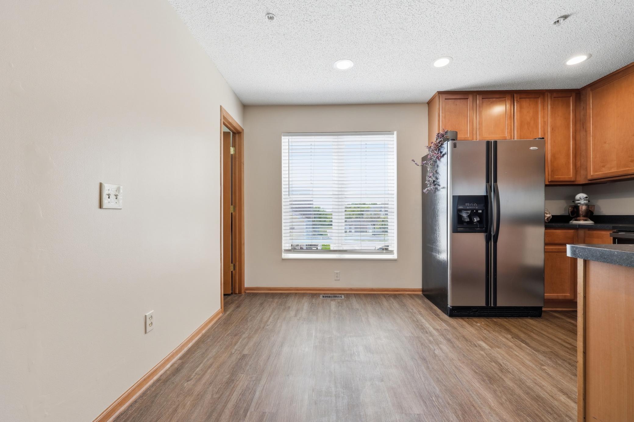 2894 Clover Ridge Drive Chaska, MN 55318 - Photo 9 of 41