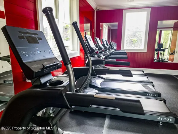 $2,500 | 163 Bianca Way, Old Forge, PA 18518