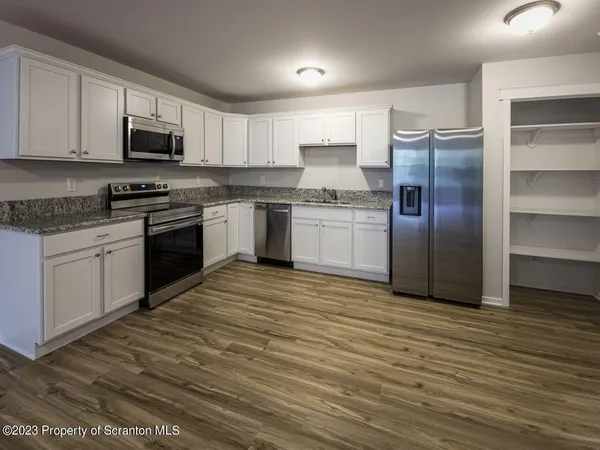 $2,500 | 163 Bianca Way, Old Forge, PA 18518