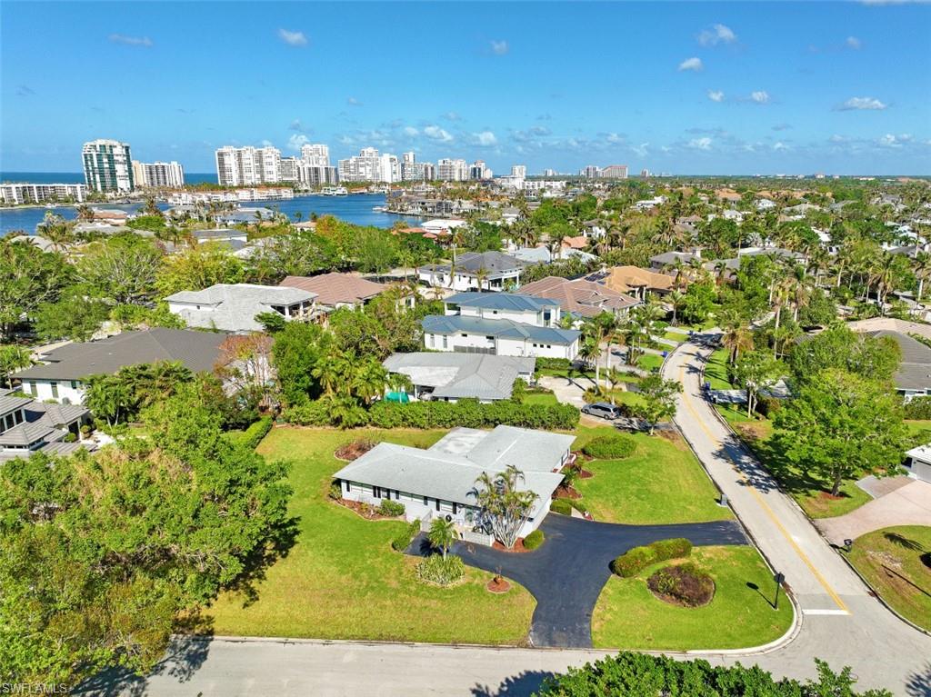 3225 Regatta Road Naples, FL 34103 - Photo 6 of 17