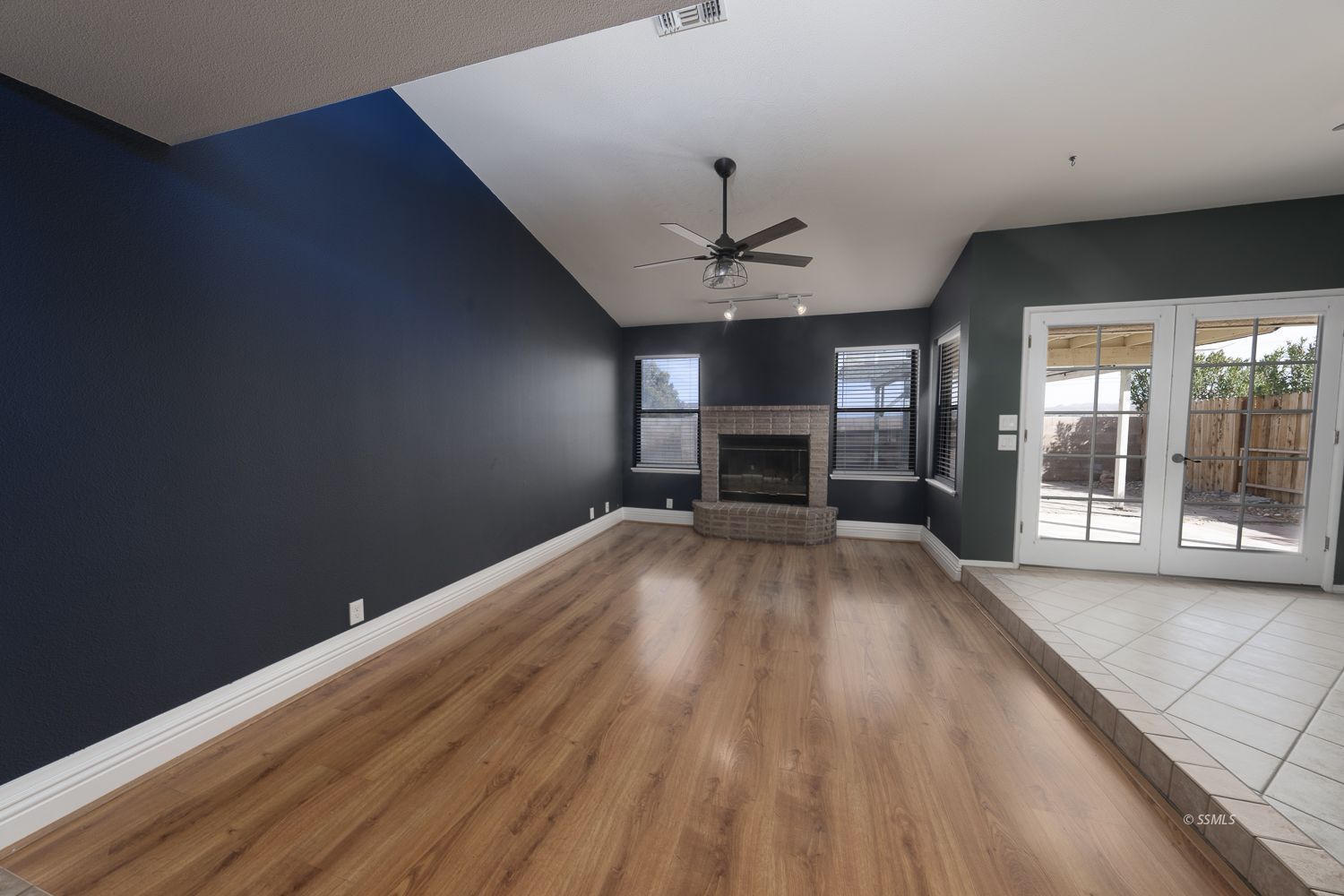 1216 Beasley Street Ridgecrest, CA 93555 - Photo 7 of 42 Gallery Image 7