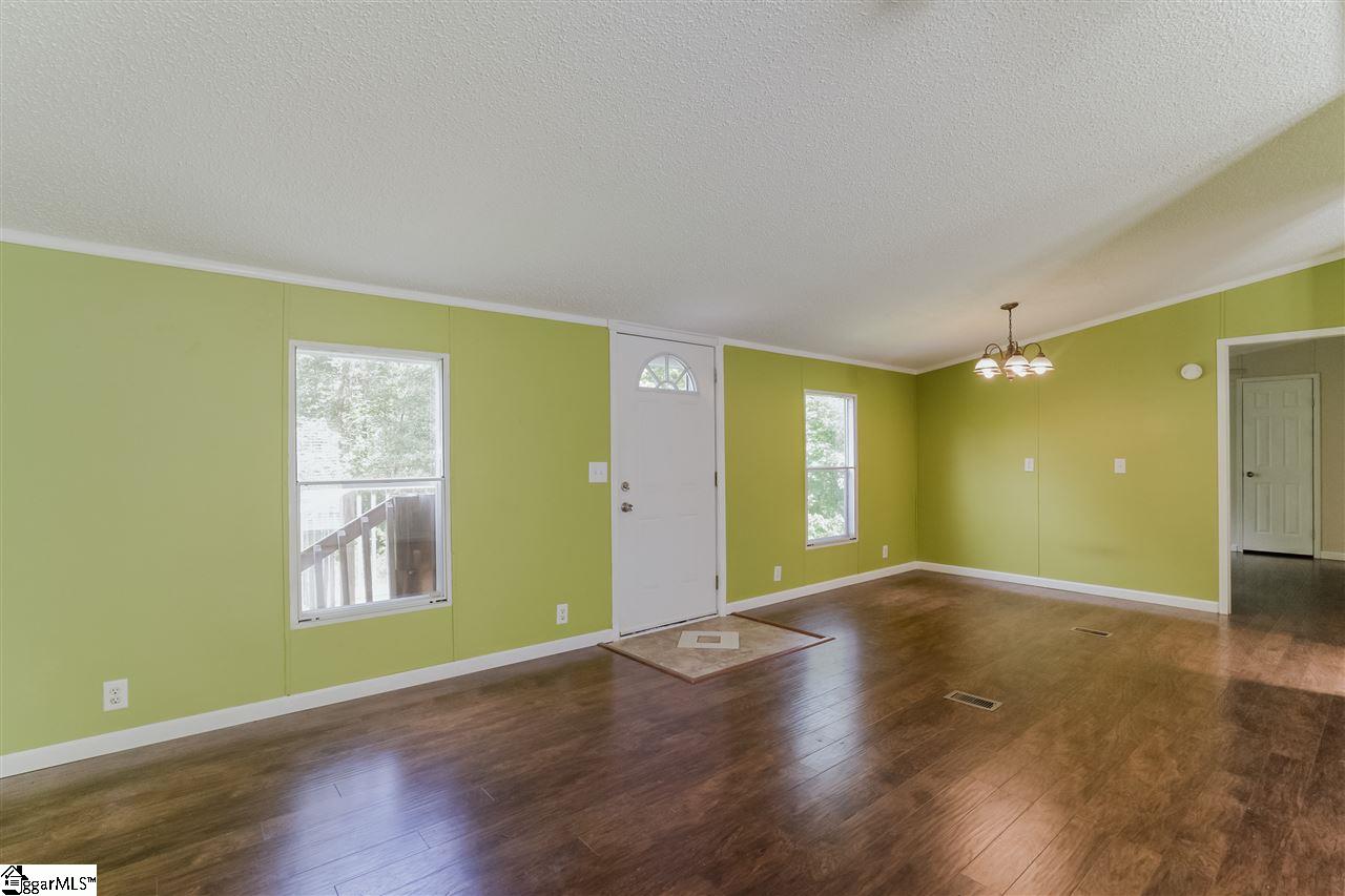 437 Freeman Bridge Road Marietta, SC 29661 - Photo 2 of 20