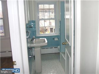 432 Laurel Road Yeadon, PA 19050 - Photo 7 of 10 Bathroom
