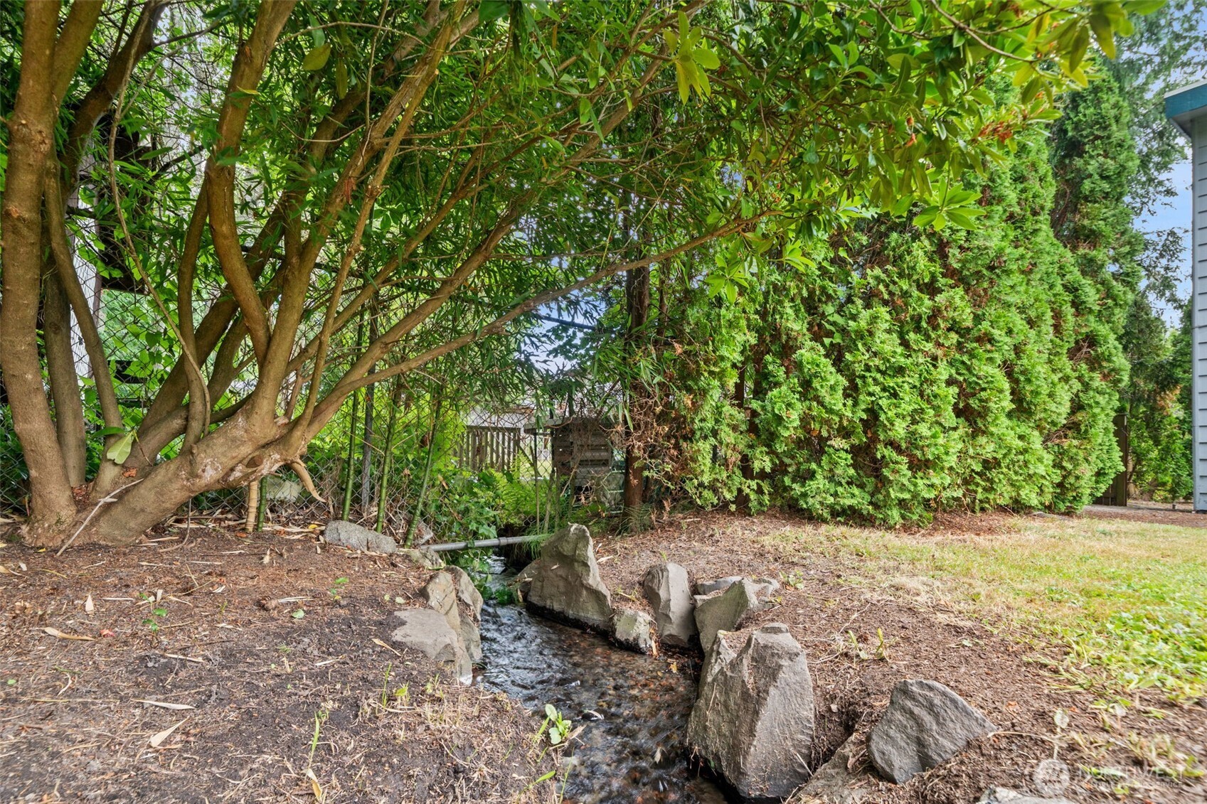 1011 Carol Way Edmonds, WA 98020 - Photo 31 of 40