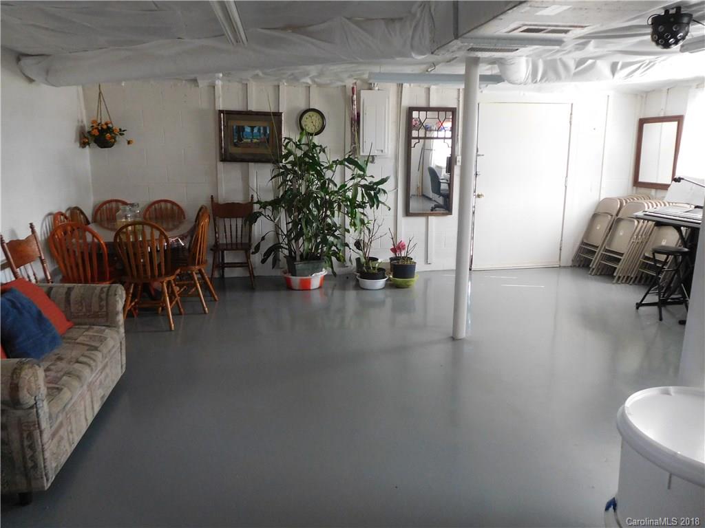 4884 Springhaven Drive, Unit 13 Conover, NC 28613 - Photo 12 of 25 Gallery Image 12