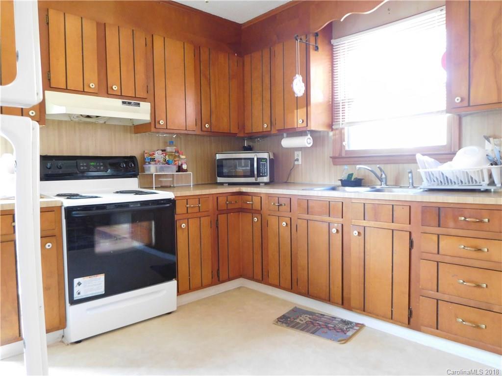 4884 Springhaven Drive, Unit 13 Conover, NC 28613 - Photo 4 of 25 Gallery Image 4