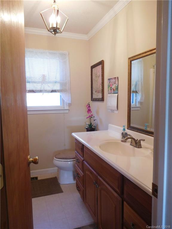 4884 Springhaven Drive, Unit 13 Conover, NC 28613 - Photo 10 of 25 Gallery Image 10