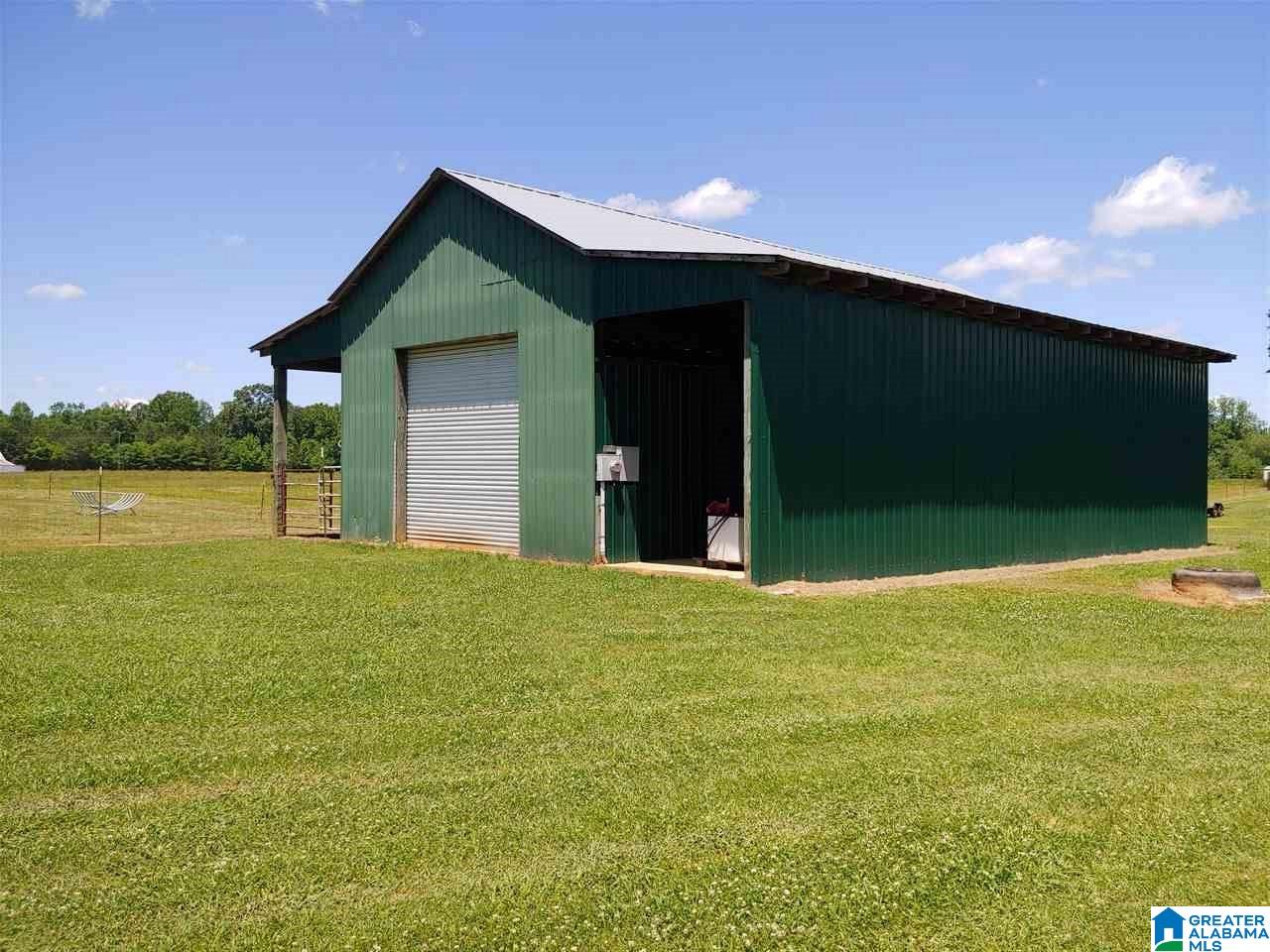 1228 Tallasahatchee Road Sylacauga, AL 35150 - Photo 4 of 23