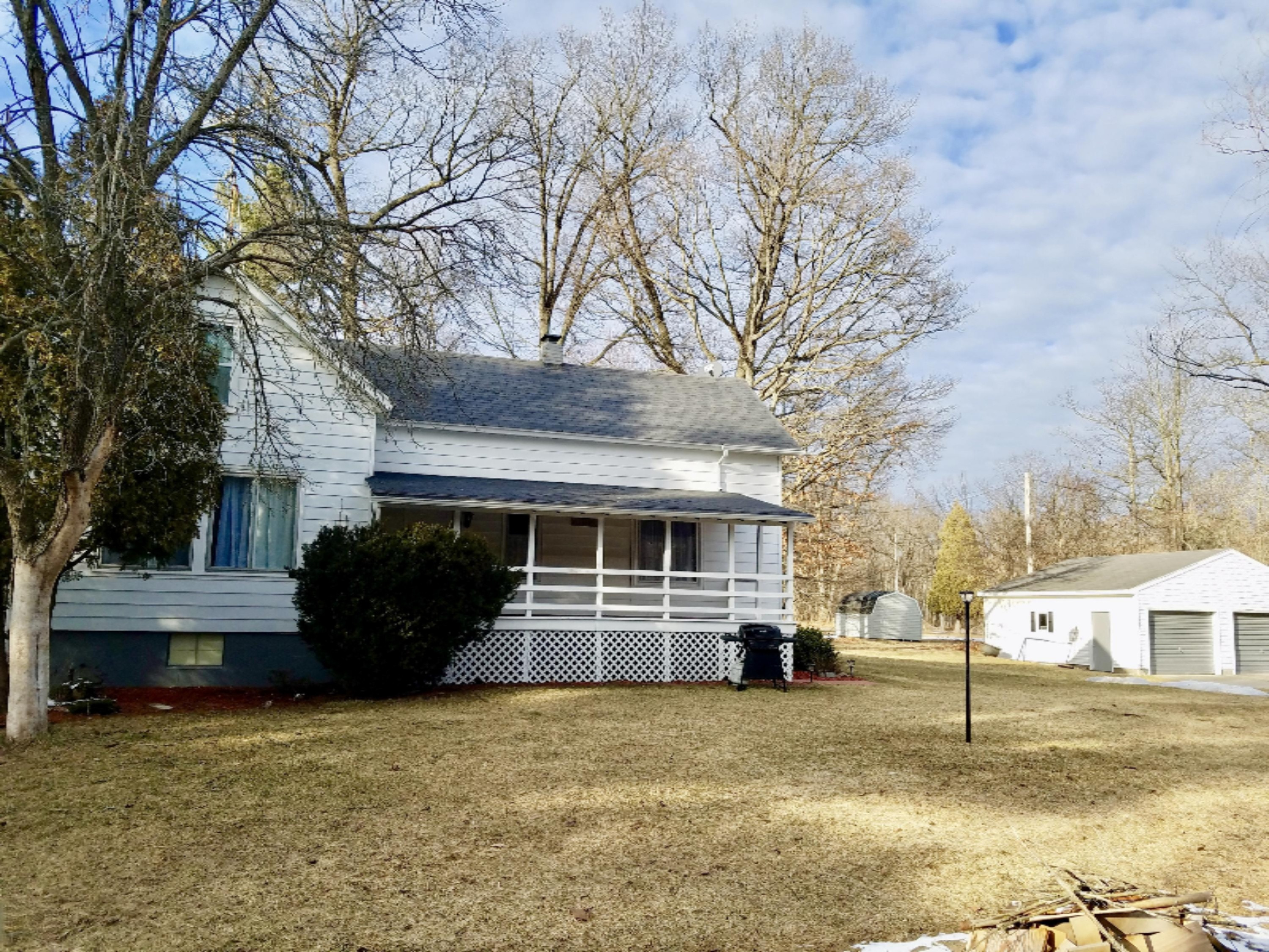 3325 Putnam Road Muskegon, MI 49445 - Photo 1 of 28 fullsizeoutput_2404