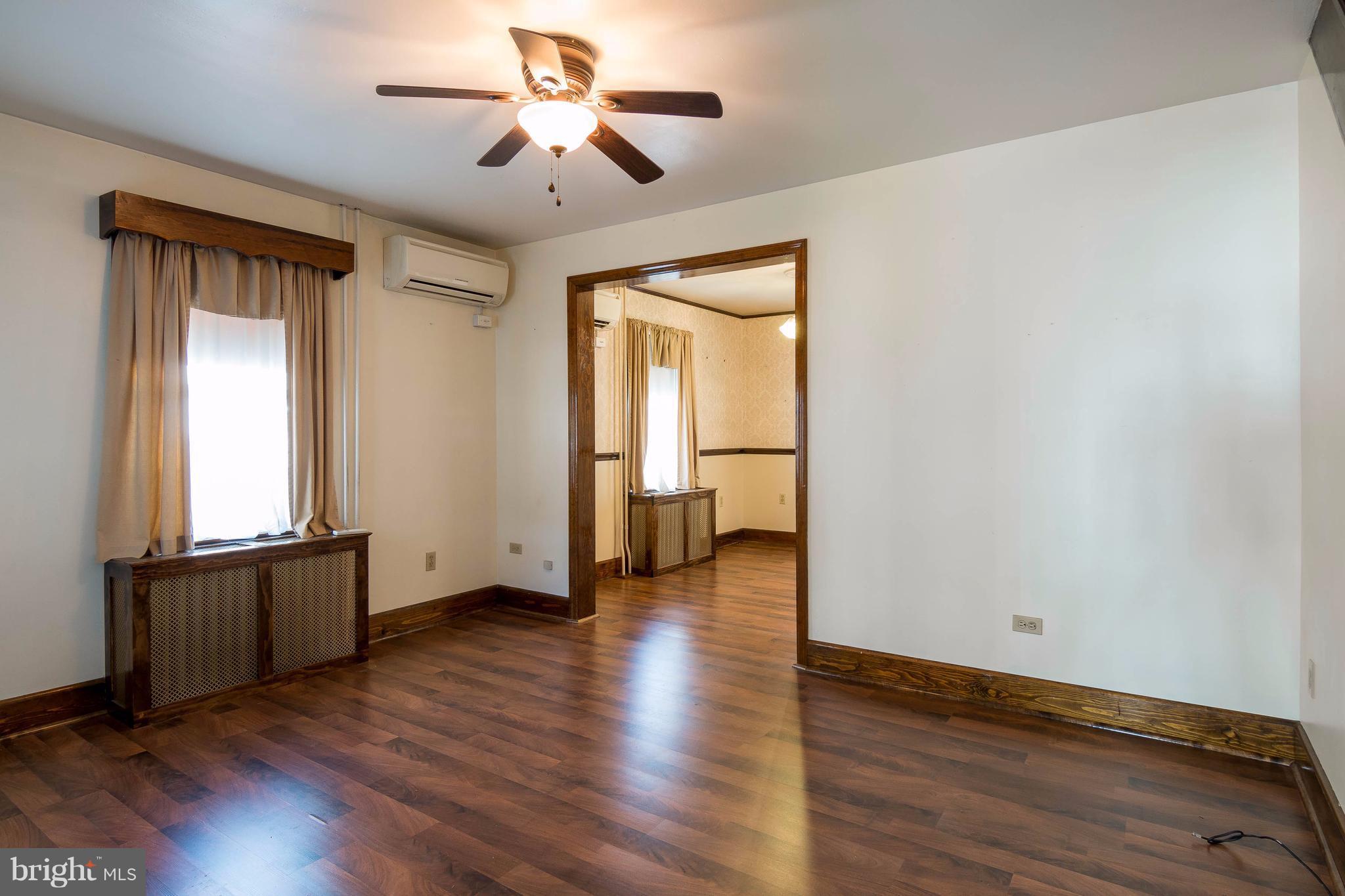 57 Northship Road Baltimore, MD 21222 - Photo 5 of 30 Living Room