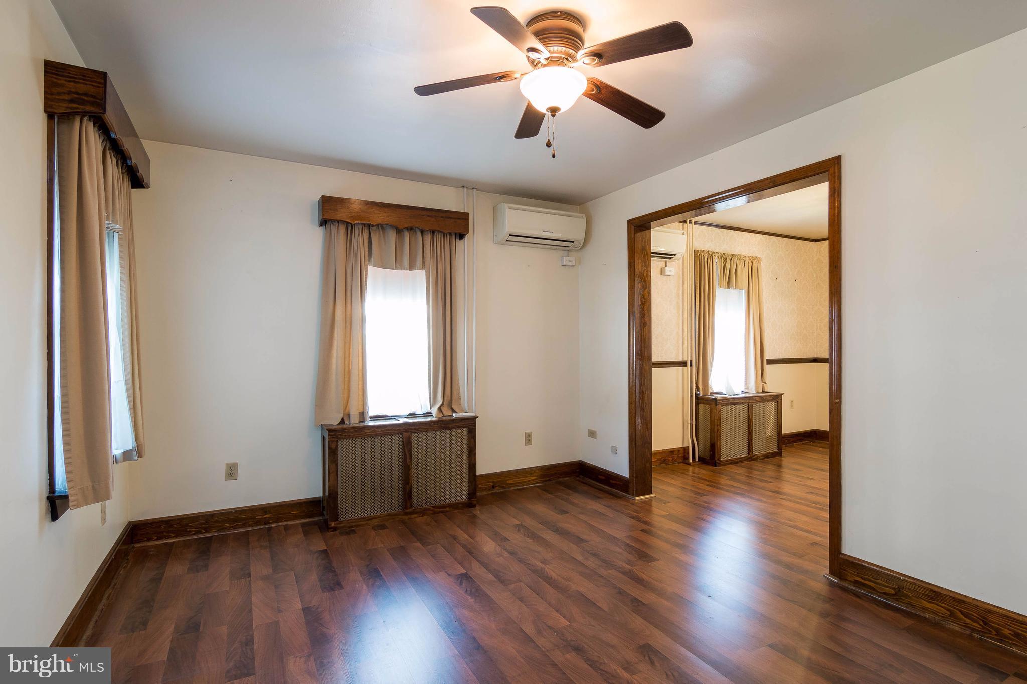 57 Northship Road Baltimore, MD 21222 - Photo 6 of 30 Living Room