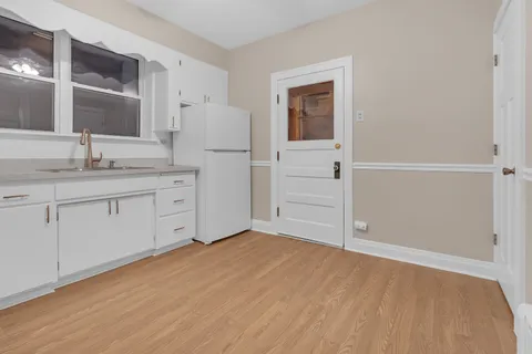 $668,000 | 6138 North Meade Avenue, Chicago, IL 60646