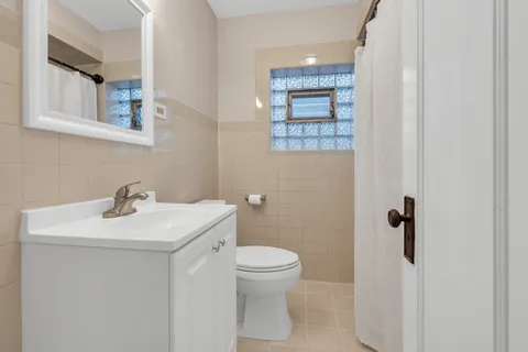 $668,000 | 6138 North Meade Avenue, Chicago, IL 60646