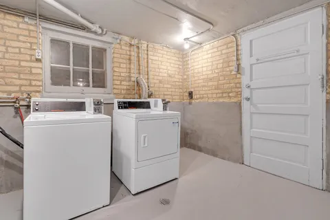 $668,000 | 6138 North Meade Avenue, Chicago, IL 60646