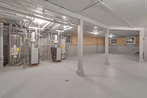 $668,000 | 6138 North Meade Avenue, Chicago, IL 60646