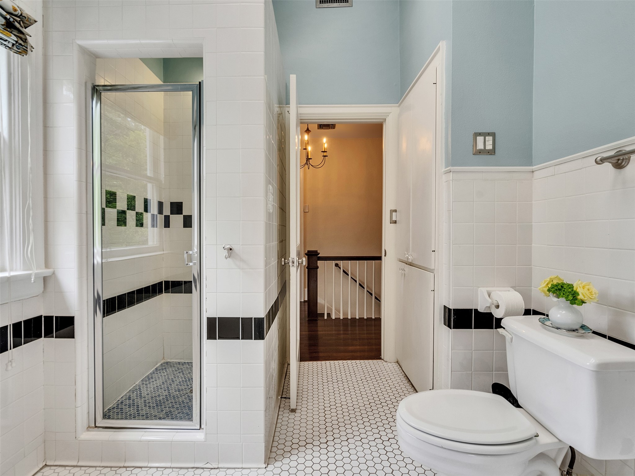 1836 Wroxton Road Houston, TX 77005 - Photo 23 of 42 Separate shower in the upstairs hall bath.