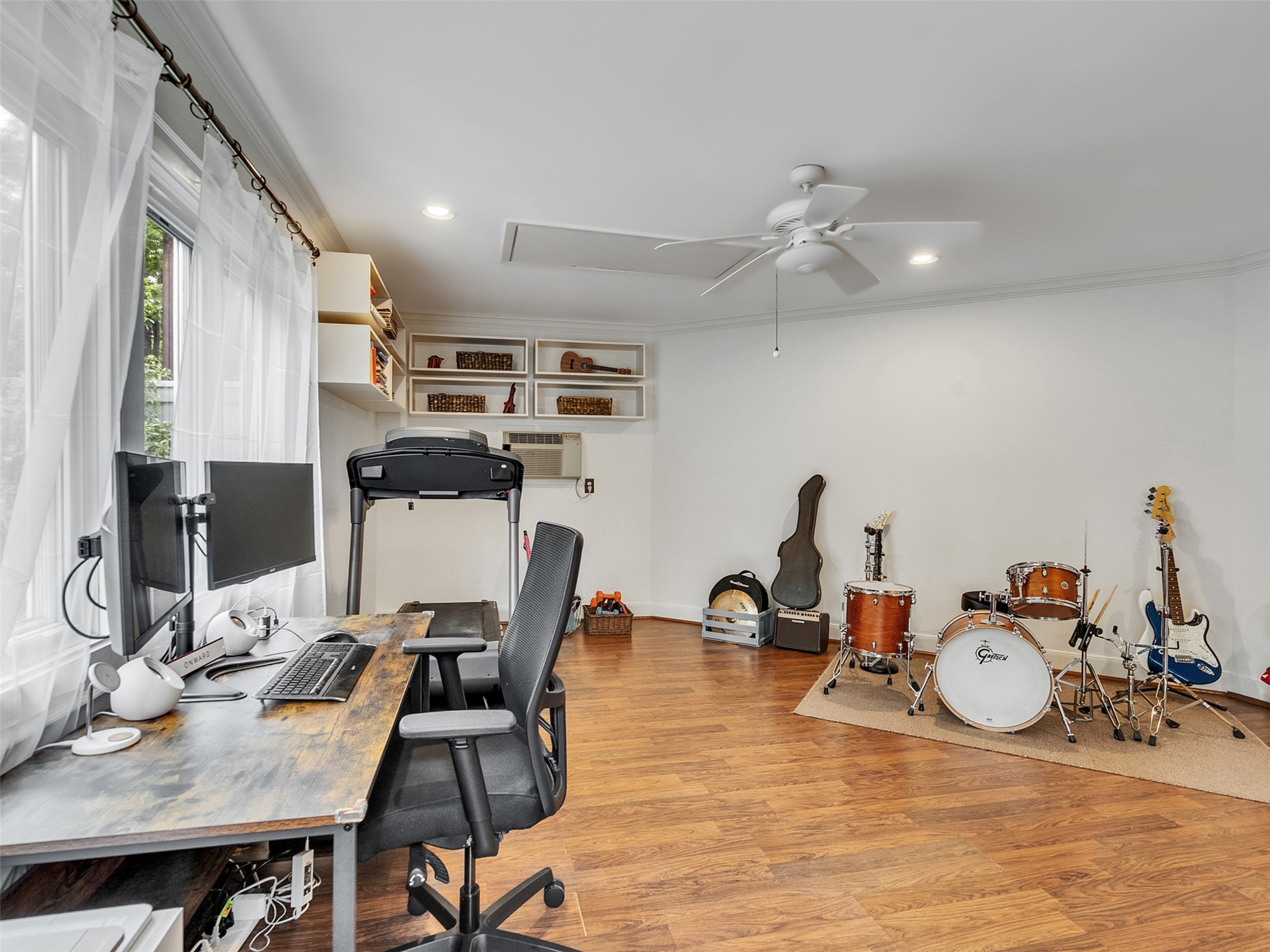 1836 Wroxton Road Houston, TX 77005 - Photo 36 of 42 Extra room currently multi-purpose, extra work space, exercise room and band practice! Perfect for a future playroom or whatever suits your needs. Light filled and opens to the side-backyard.