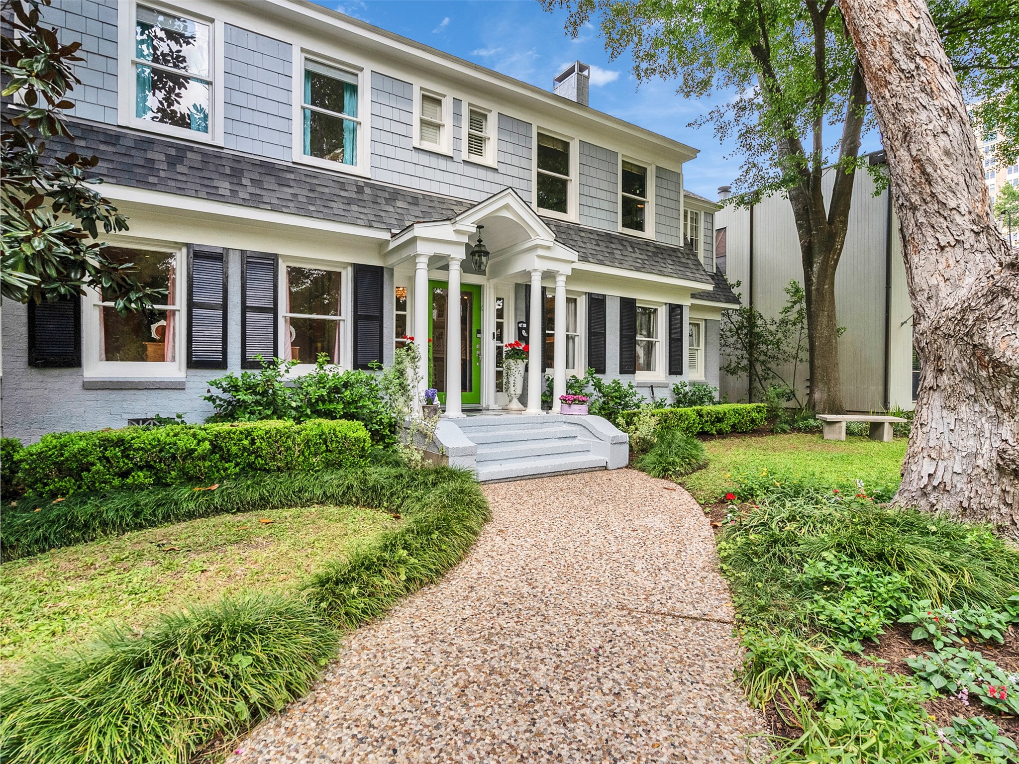1836 Wroxton Road Houston, TX 77005 - Photo 42 of 42 This home is full of charm and warmth you feel from the first moment you walk up to it.