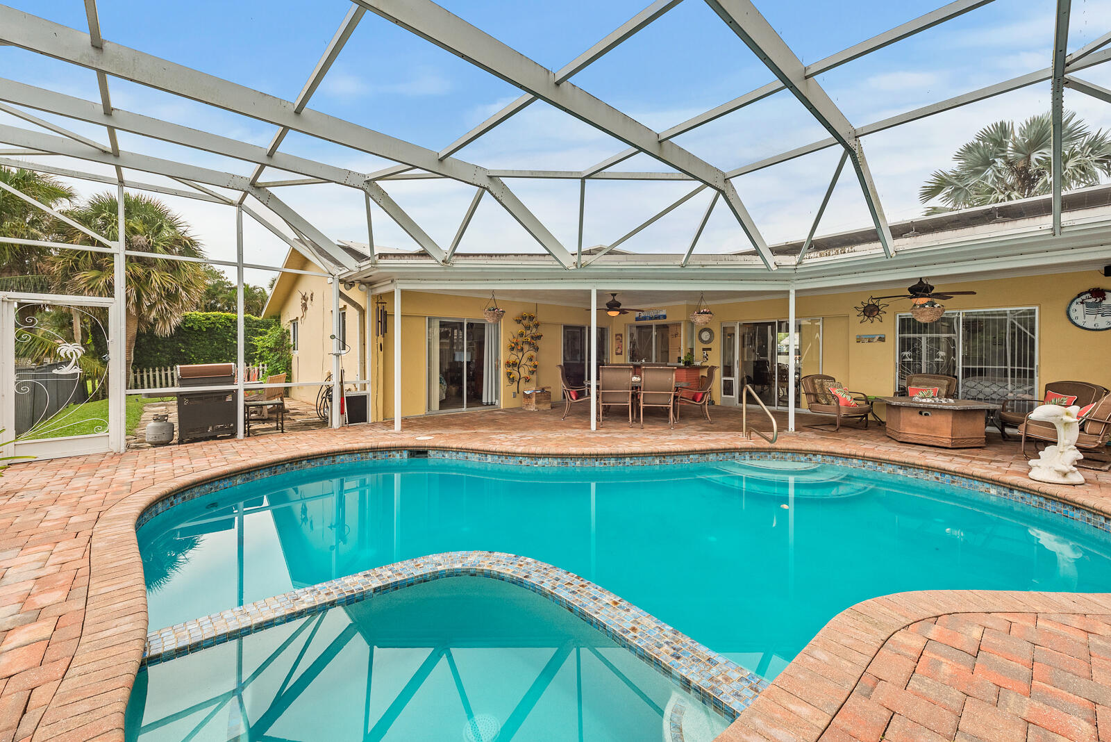 1940 Sharon Street Boca Raton, FL 33486 - Photo 26 of 36 26-cOQgaFwYRMOHWRshtsCW_temp