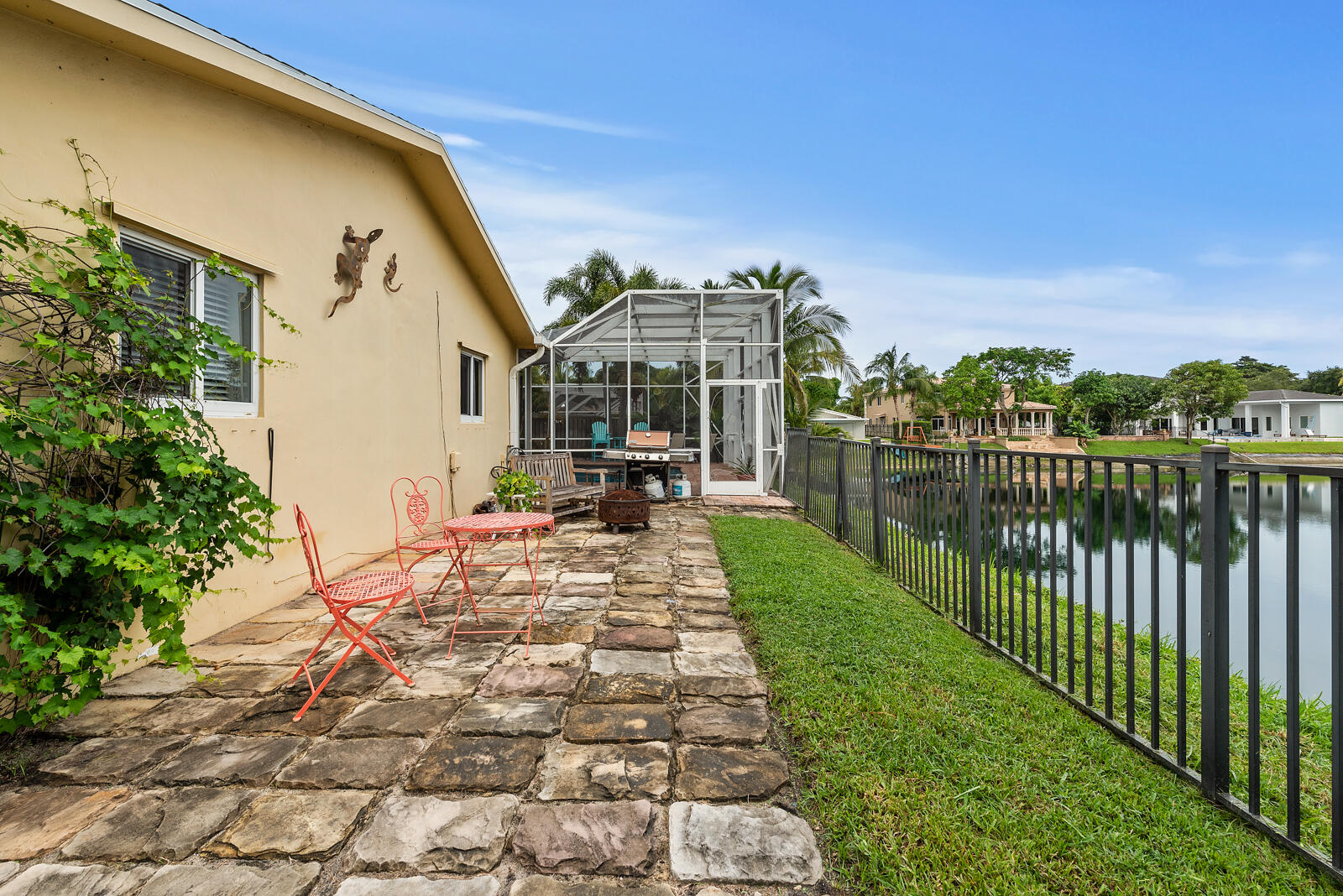 1940 Sharon Street Boca Raton, FL 33486 - Photo 31 of 36 31-XZoldnF5QYi5660aBdhm_temp