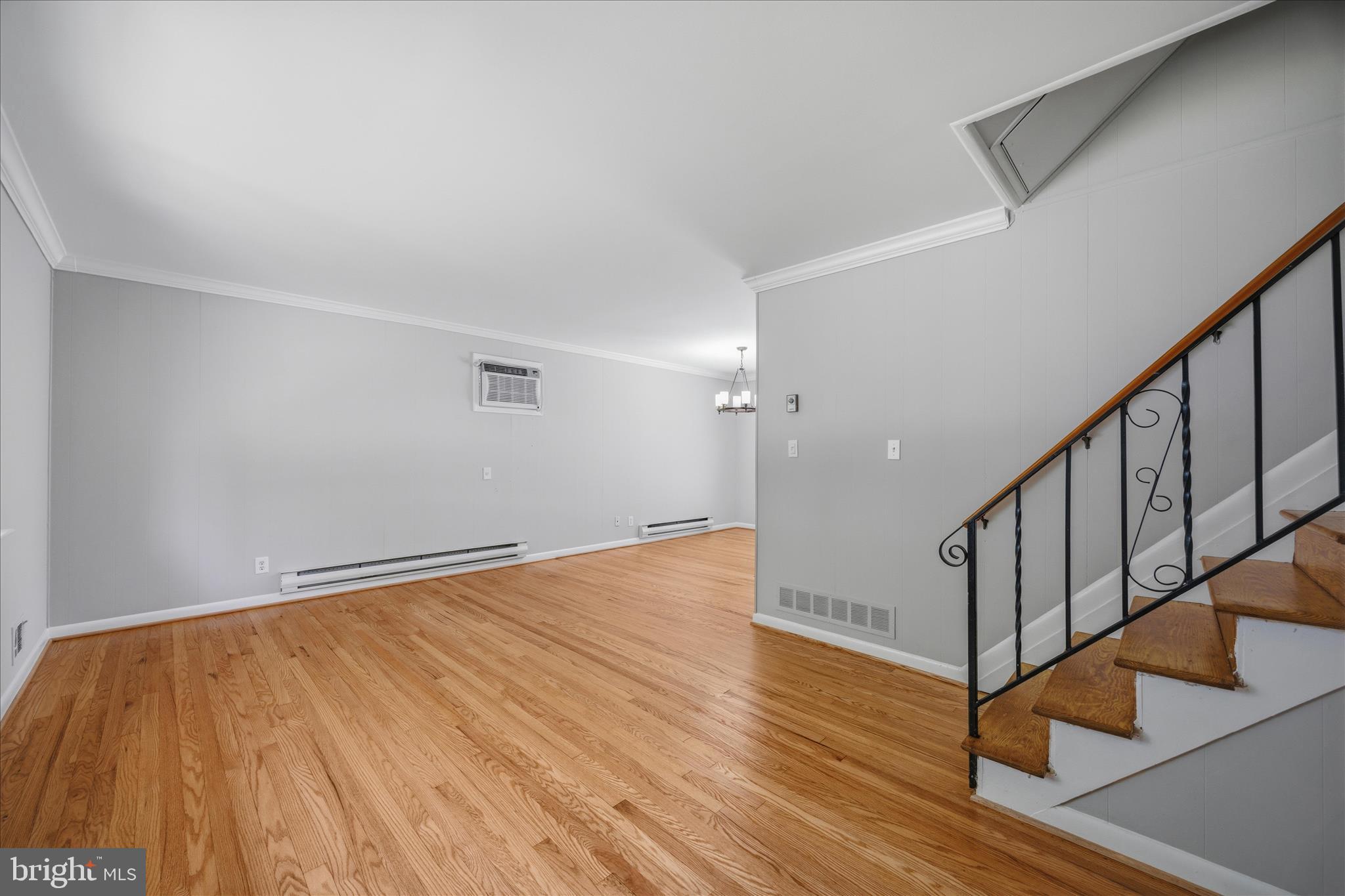 162 Barbara Road Severna Park, MD 21146 - Photo 5 of 48 Living Room With Fresh Paint
