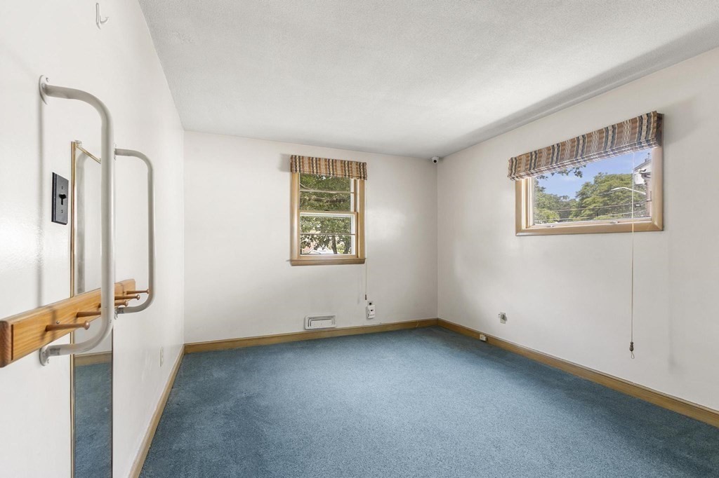 21 Lockwood Road Lynn, MA 01904 - Photo 12 of 30 Gallery Image 12