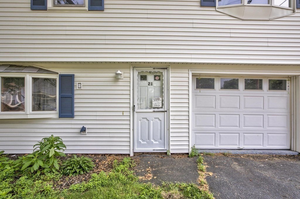 21 Lockwood Road Lynn, MA 01904 - Photo 23 of 30 Gallery Image 23