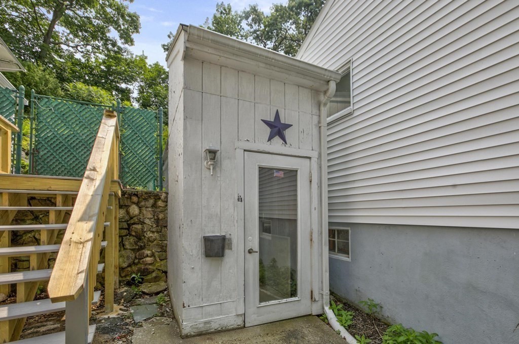 21 Lockwood Road Lynn, MA 01904 - Photo 24 of 30 Gallery Image 24