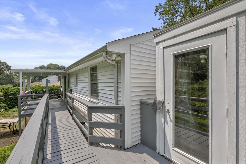 21 Lockwood Road Lynn, MA 01904 - Photo 25 of 30 Gallery Image 25