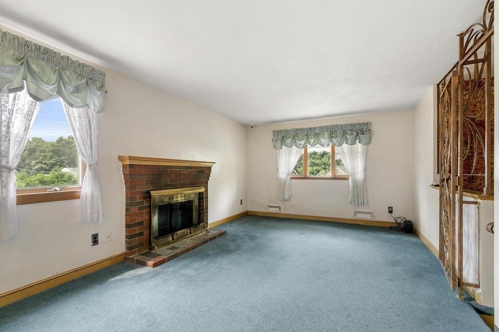 21 Lockwood Road Lynn, MA 01904 - Photo 9 of 30 Gallery Image 9