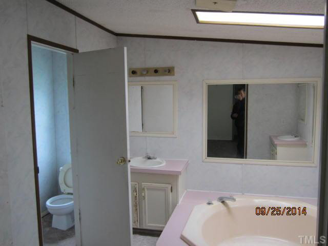384 Little Mill Road Henderson, NC 27537 - Photo 8 of 14 Gallery Image 8