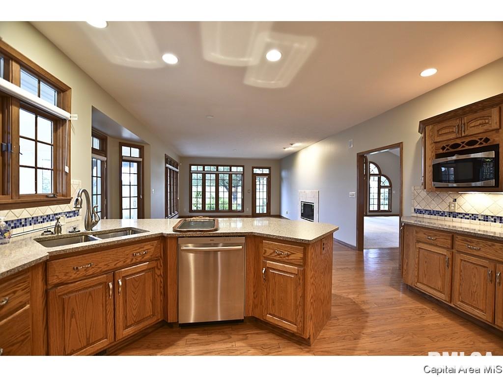4309 Turtle Bay Springfield, IL 62711 - Photo 12 of 36