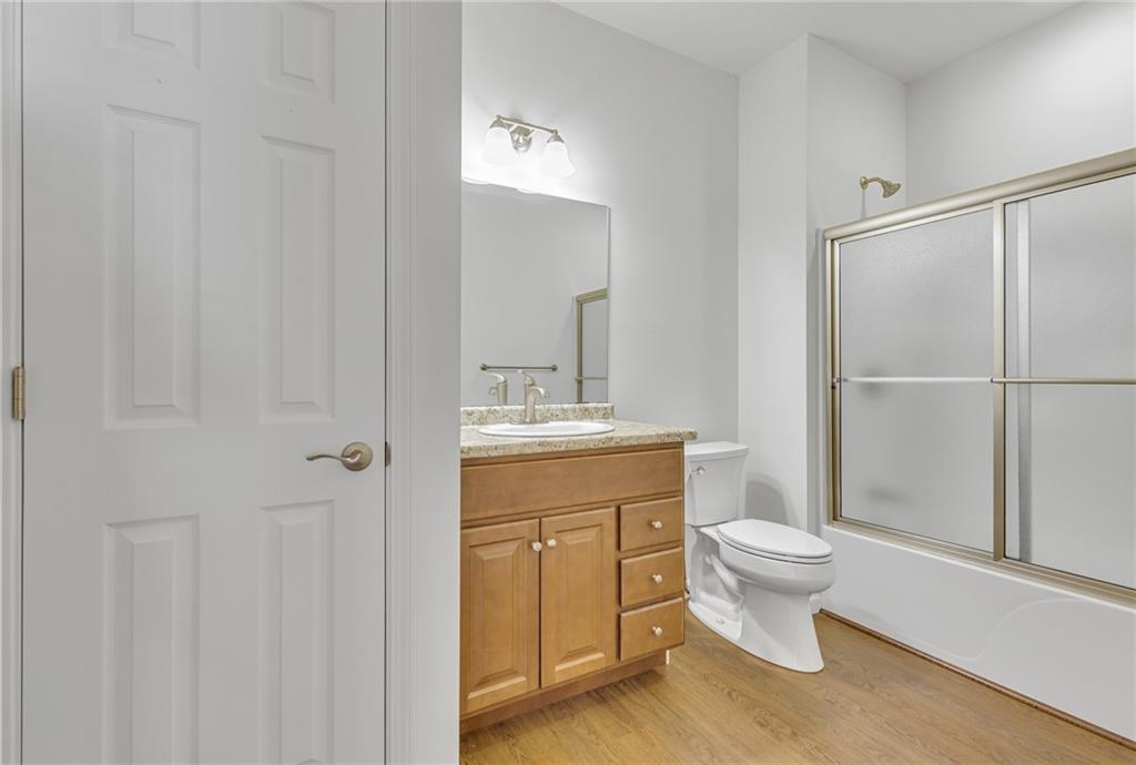 1502 Seminole Circle Beaver Falls, PA 15010 - Photo 19 of 31 Full Bathroom